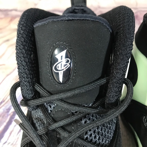 NIKE Zoom Rookie Black/Glow in the dark Basketball - Picture 5 of 8